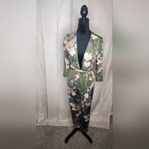 Olive green floral jumpsuit size:LG